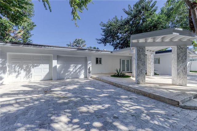 1800 SE Admirals Way, Fort Lauderdale, FL 33316