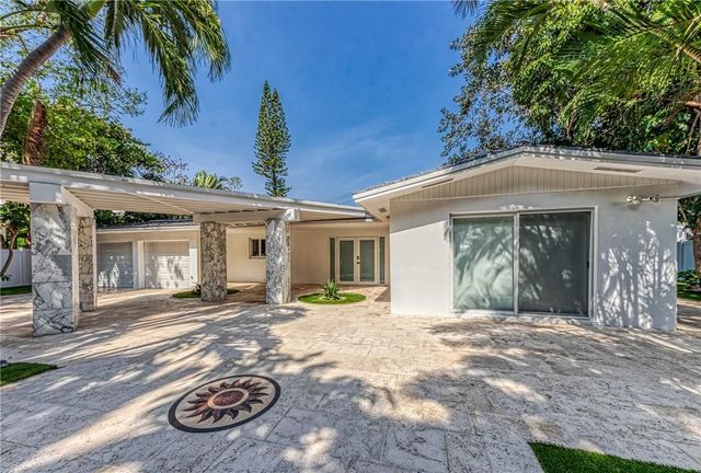 1800 SE Admirals Way, Fort Lauderdale, FL 33316