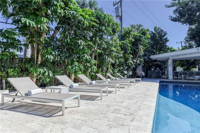 1800 SE Admirals Way, Fort Lauderdale, FL 33316