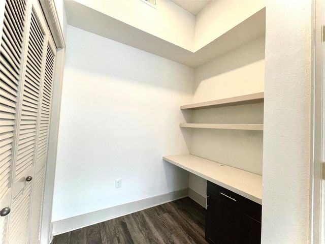 2222 Smith Street 122, Houston, TX 77002