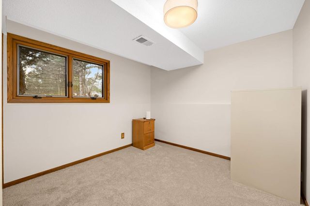 10134 Utah Avenue S, Bloomington, MN 55438