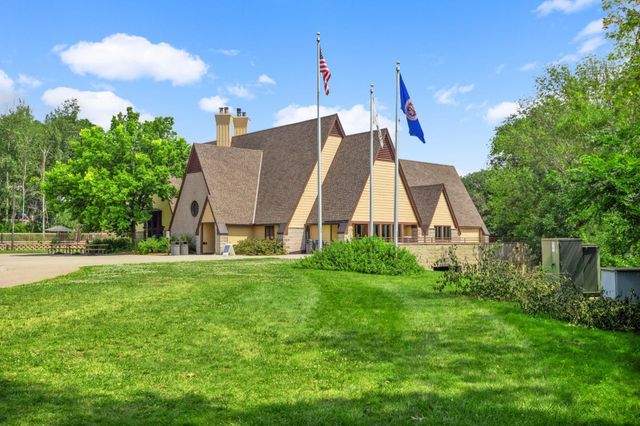 10134 Utah Avenue S, Bloomington, MN 55438