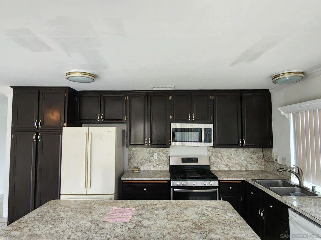 9020 Penticton Way, San Diego, CA 92126