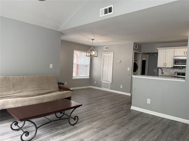 105 Hawkstone Way, Alpharetta, GA 30022