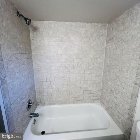 619 S 42ND ST, Philadelphia, PA 19104