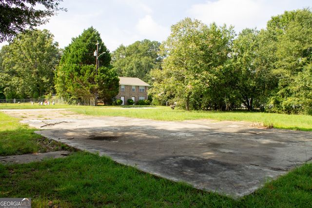 8465 Kendrick Road, Jonesboro, GA 30238