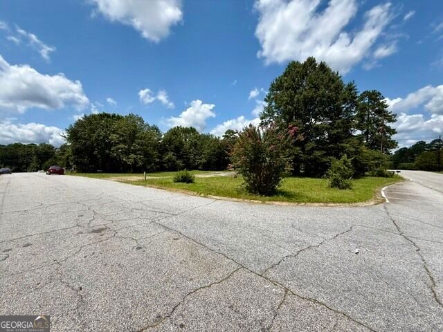 8465 Kendrick Road, Jonesboro, GA 30238