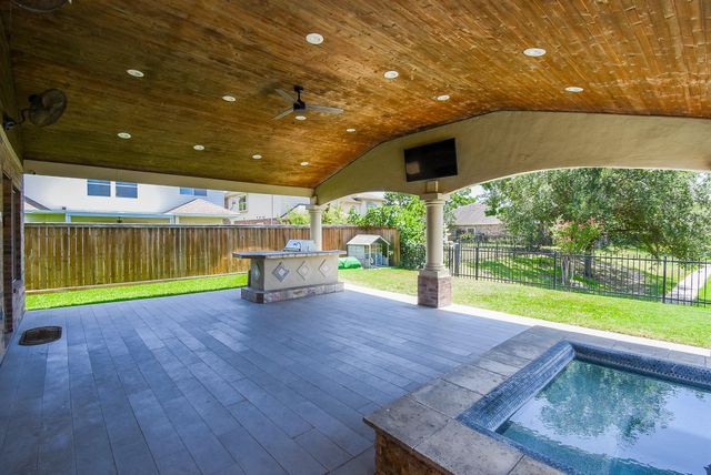 16915 Locust Springs Drive, Houston, TX 77095