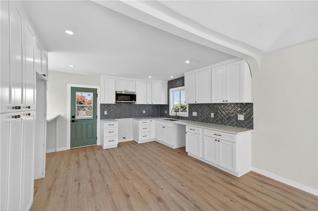 7611 S Hobart, Los Angeles, CA 90047