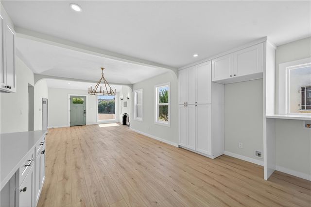7611 S Hobart, Los Angeles, CA 90047