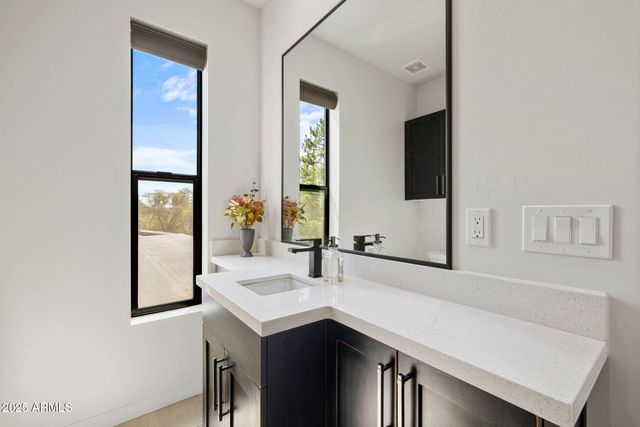 2196 W Thumb Butte Road, Prescott, AZ 86305