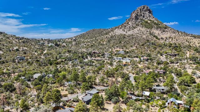 2196 W Thumb Butte Road, Prescott, AZ 86305