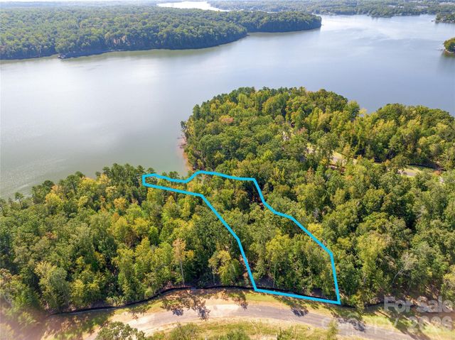 844 Lakeforest Drive 35, Clover, SC 29710