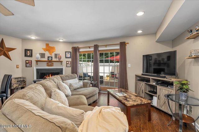613 Randall Way, Aberdeen, NJ 07747