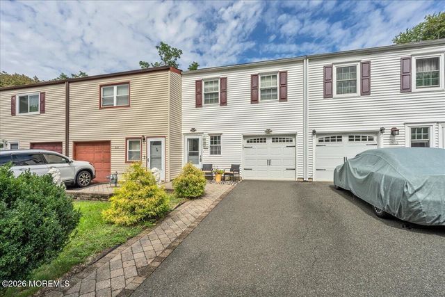 613 Randall Way, Aberdeen, NJ 07747