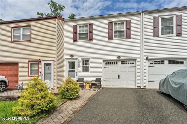 613 Randall Way, Aberdeen, NJ 07747