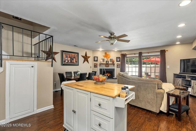 613 Randall Way, Aberdeen, NJ 07747