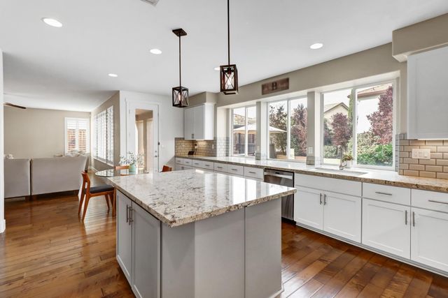 1741 N Bend Dr, Sacramento, CA 95835