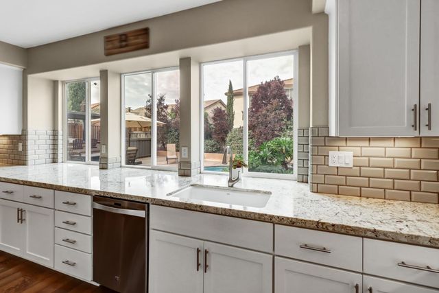 1741 N Bend Dr, Sacramento, CA 95835