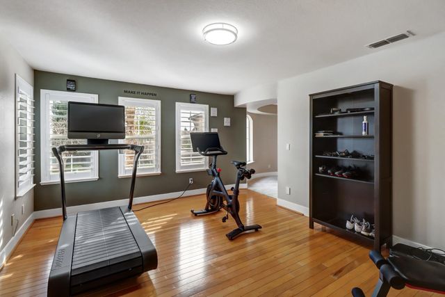 1741 N Bend Dr, Sacramento, CA 95835