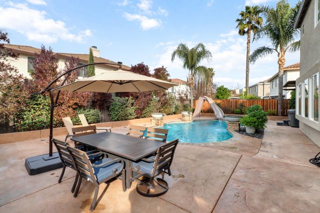 1741 N Bend Dr, Sacramento, CA 95835