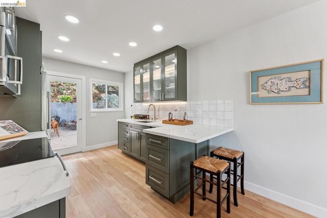 1501 Fairview AVE, Richmond, CA 94805