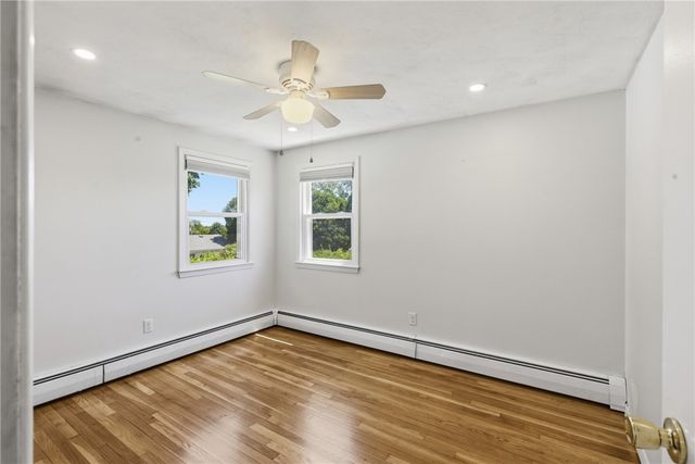 39 Salem Avenue, Cranston, RI 02920