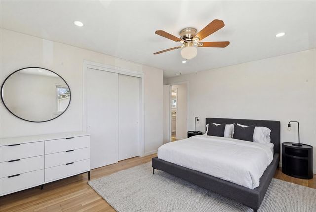 39 Salem Avenue, Cranston, RI 02920