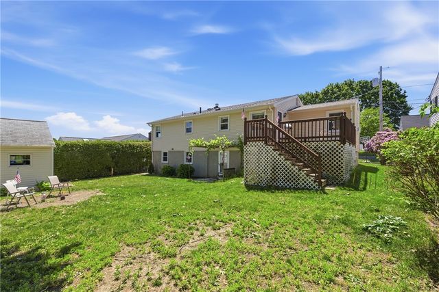 39 Salem Avenue, Cranston, RI 02920