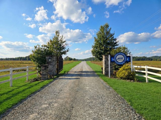 403 Hardin Bottom Rd, Clifton, TN 38425