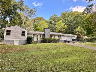 5913 Ridgewood Rd, Knoxville, TN 37918