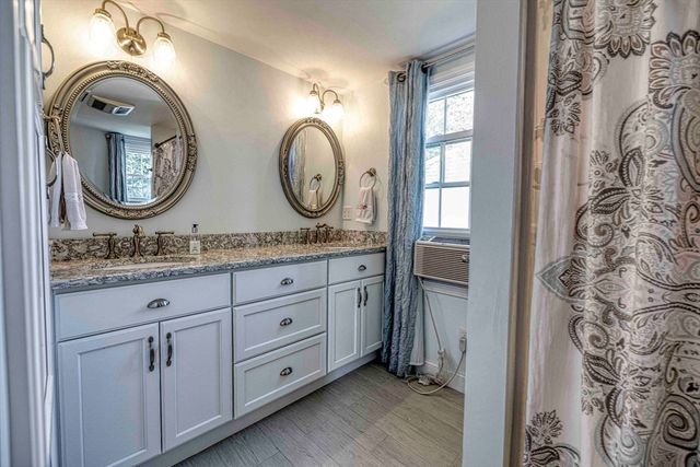 132 Jackson Ave, Somerset, MA 02725