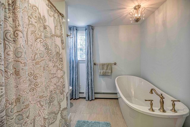 132 Jackson Ave, Somerset, MA 02725
