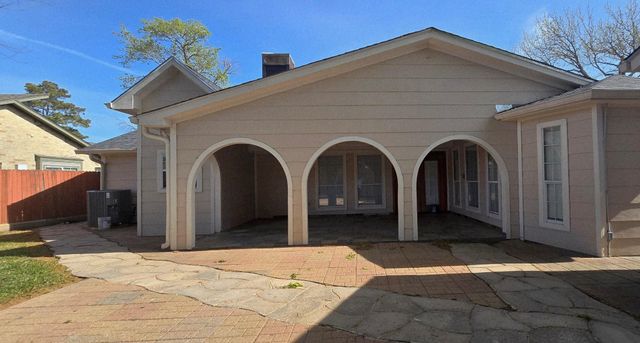 14830 Croxton Drive, Houston, TX 77015