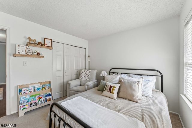 1719 Breckenridge Dr, Branchburg Twp., NJ 08876