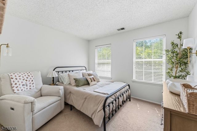 1719 Breckenridge Dr, Branchburg Twp., NJ 08876