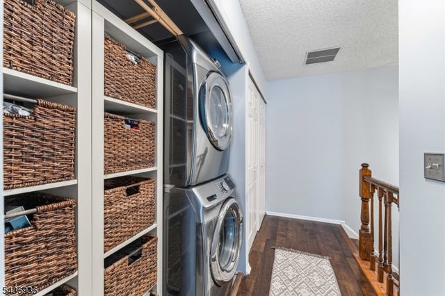 1719 Breckenridge Dr, Branchburg Twp., NJ 08876