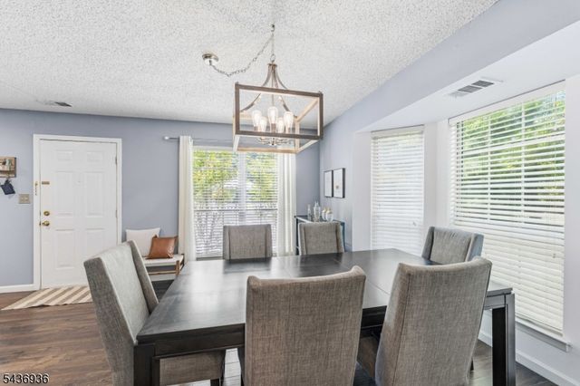 1719 Breckenridge Dr, Branchburg Twp., NJ 08876