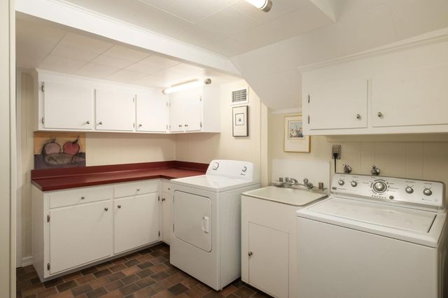 4564 N Van Ness Boulevard, Fresno, CA 93704