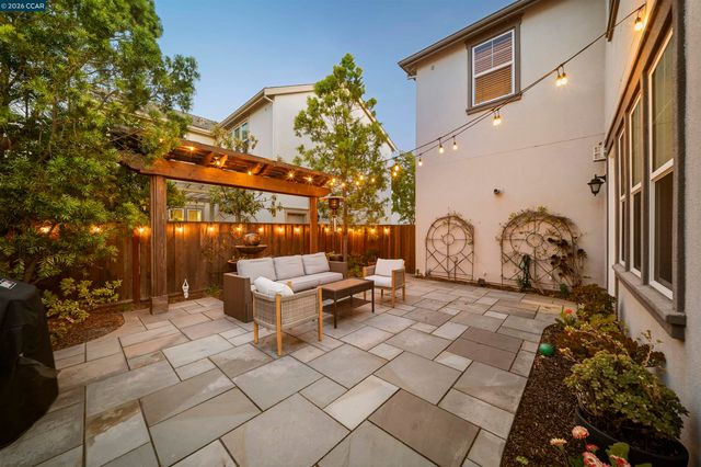 4316 Sunset View Dr, Dublin, CA 94568