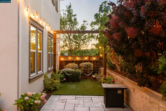4316 Sunset View Dr, Dublin, CA 94568