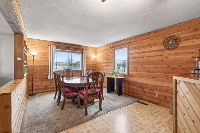 4701 Hampshire Avenue N, Crystal, MN 55428