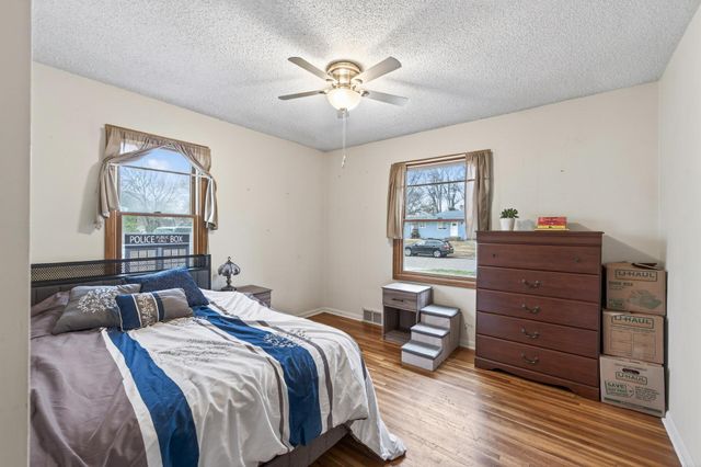 4701 Hampshire Avenue N, Crystal, MN 55428