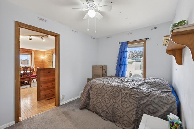 4701 Hampshire Avenue N, Crystal, MN 55428