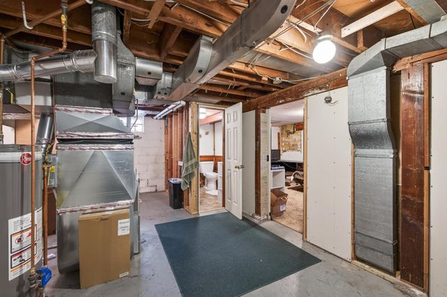 4701 Hampshire Avenue N, Crystal, MN 55428