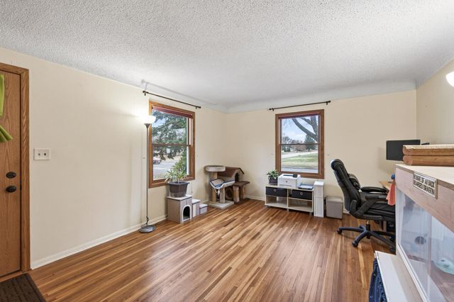 4701 Hampshire Avenue N, Crystal, MN 55428