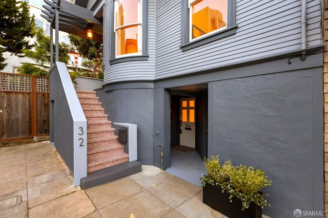 32 Carson Street, San Francisco, CA 94114