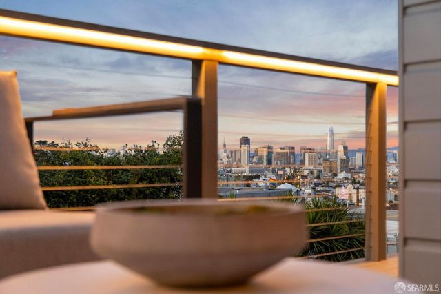 32 Carson Street, San Francisco, CA 94114