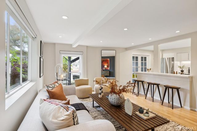 32 Carson Street, San Francisco, CA 94114