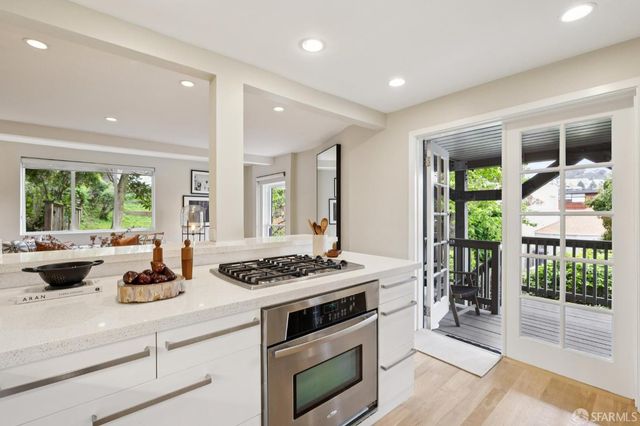 32 Carson Street, San Francisco, CA 94114